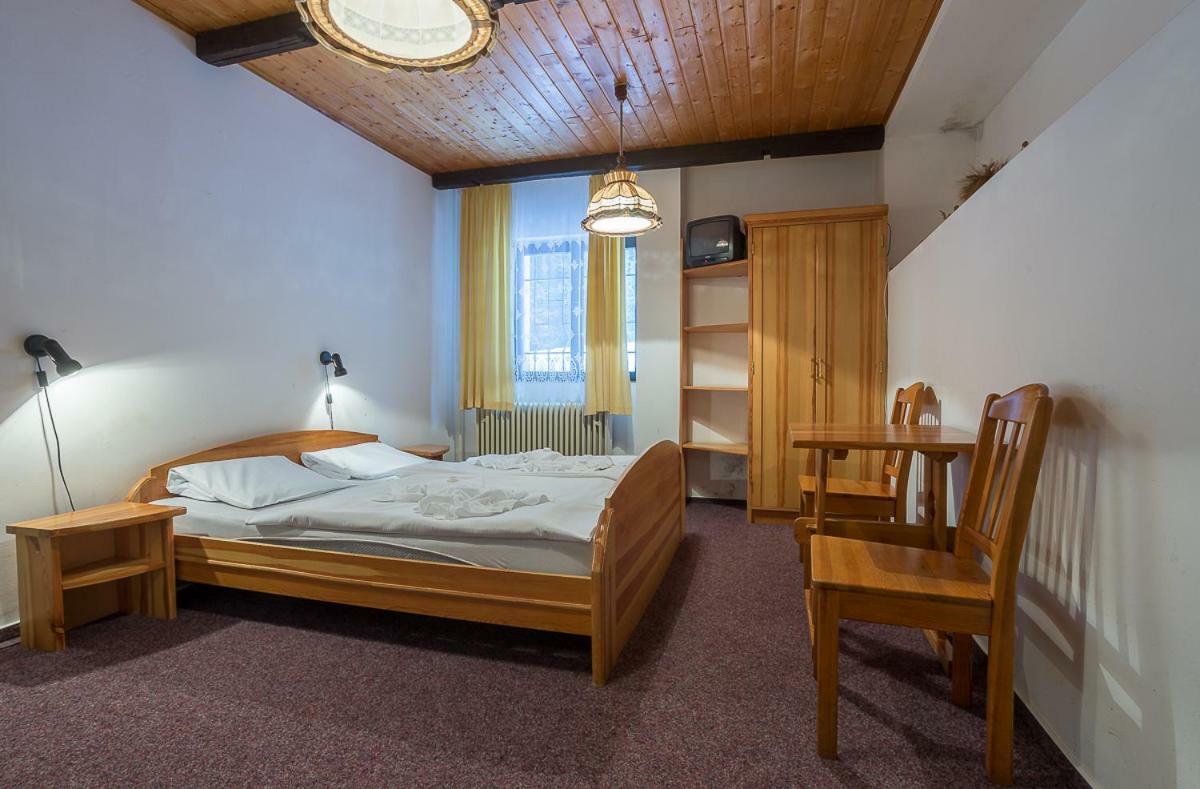 Horska Chata Koliba Mariánské Lázně Esterno foto